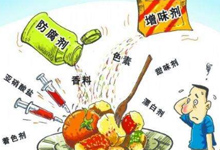 以案說法：食品安全法規(guī)不可違 出售過期食品必受罰